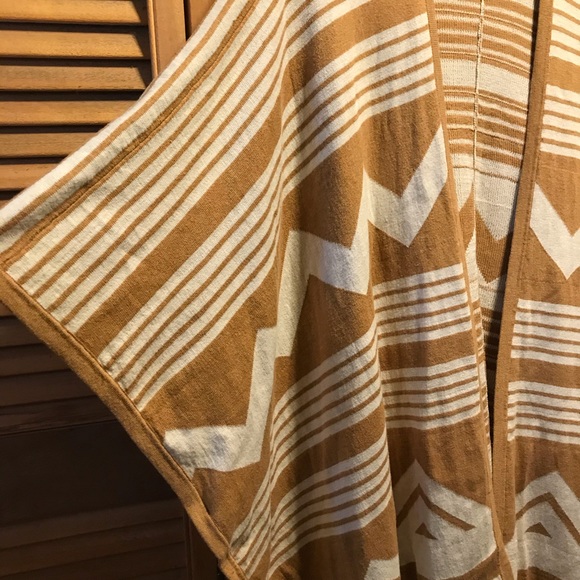Mossimo Tan & Cream Striped Knit Sweater Poncho - Picture 7 of 12